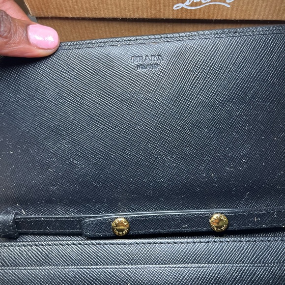 Authentic Prada Saffiano Wallet on a Chain Crossbody bag - Picture 4 of 8